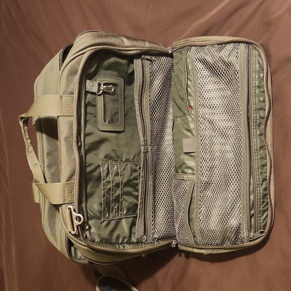 Atlantic Luggage Company Carry On bag Green - Picture 4 of 13